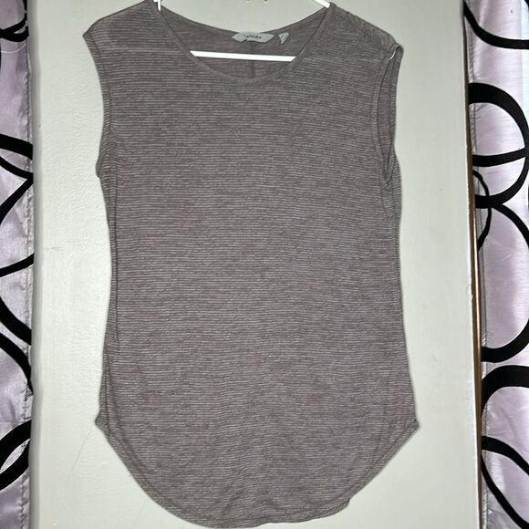 Athleta women’s sleeveless, athletic tank top size small - Picture 3 of 9